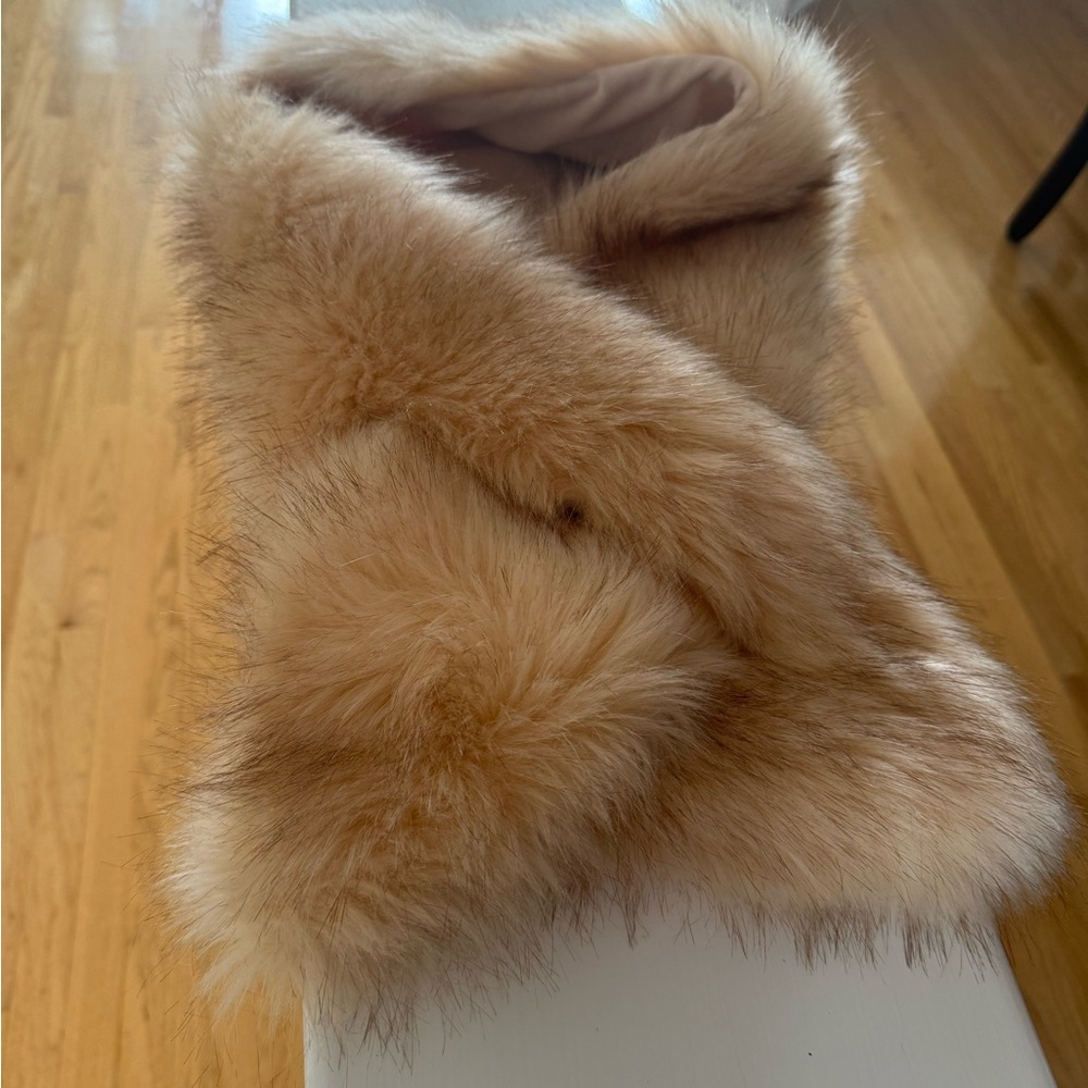 Lily Pulitzer Luxurious Faux Fur Scarf